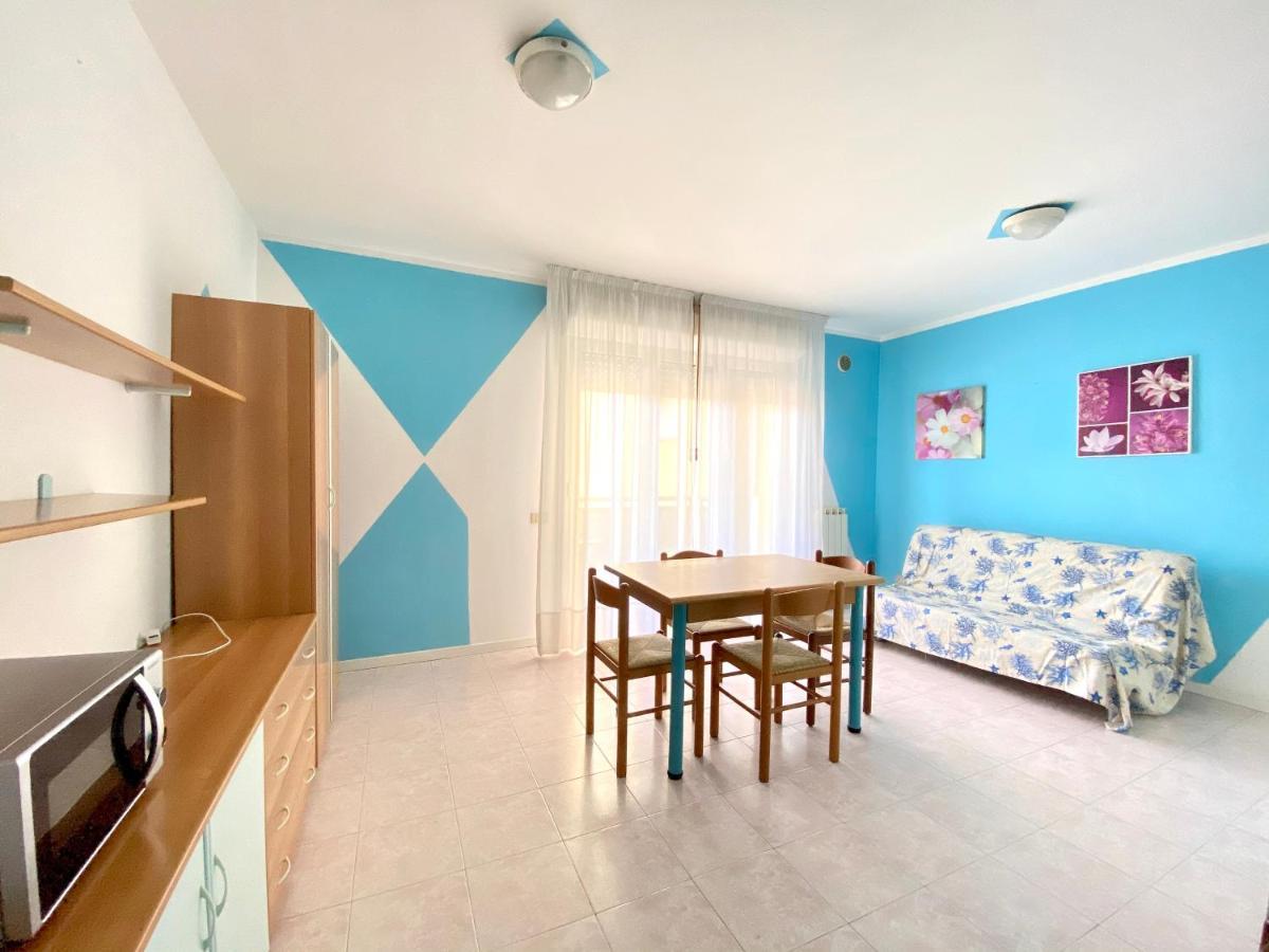 Residence Cristoforo Colombo - Carraro Immobiliare - Family Apartments 카오를레 외부 사진